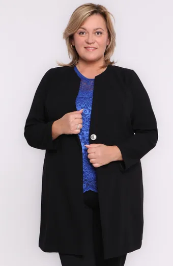 Eleganten črn plašč