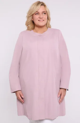 Eleganten roza plašč