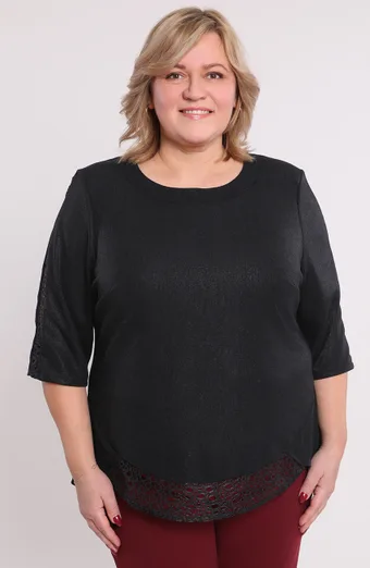 Črna bluza z okrasnimi rokavi