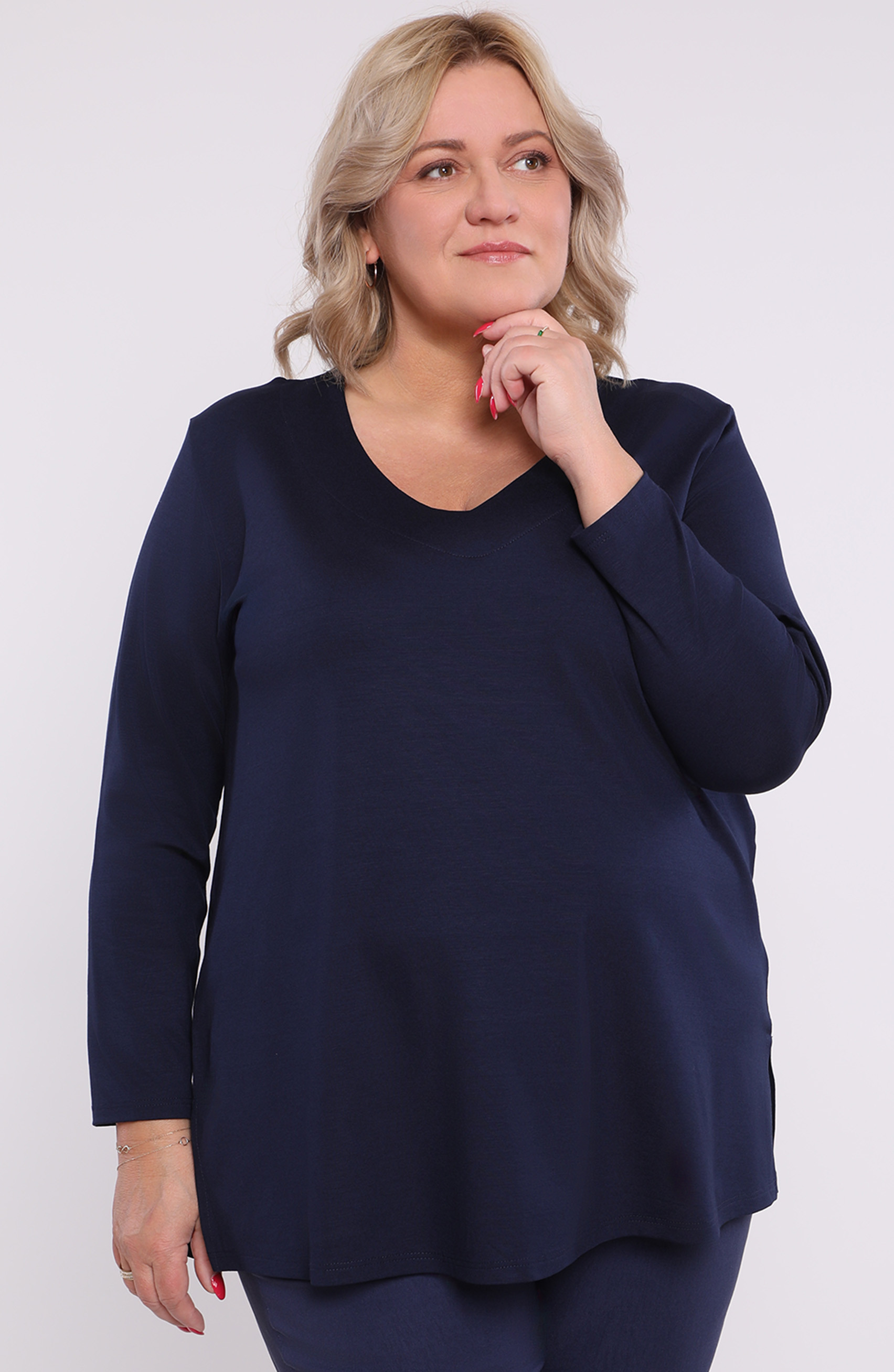 Temno modra bluza iz viskoze